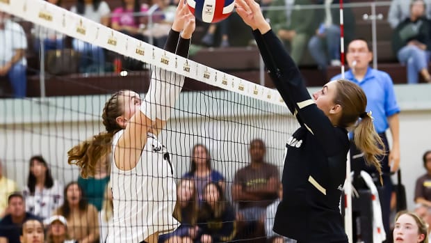 Archbishop Mitty vs Saint Francis September 27, 2023 Photo-Jim Malone63